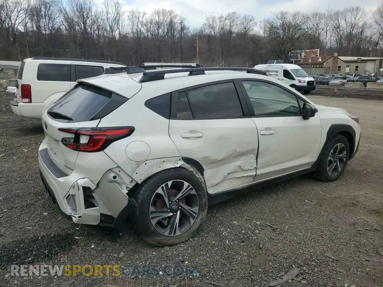 3 fotografías del automóvil dañado JF2GUADC0R8335109 SUBARU CROSSTREK 2024
