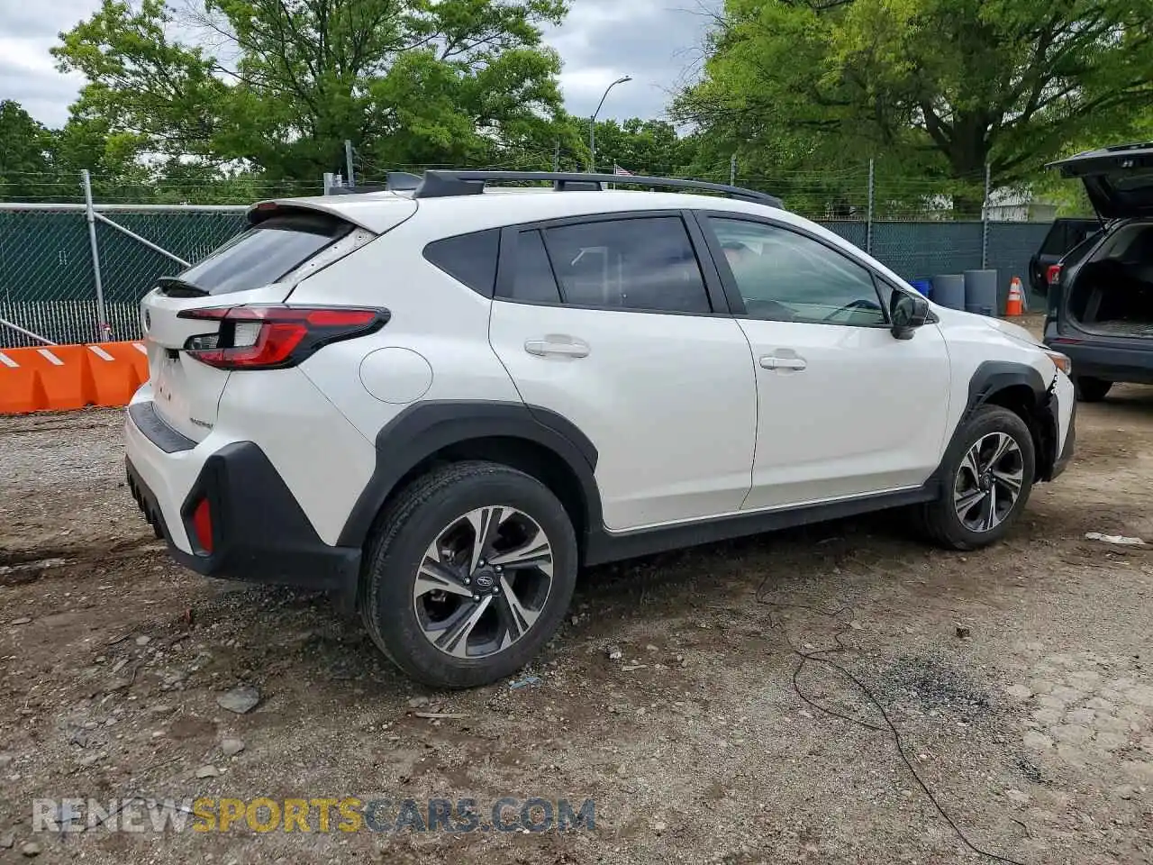 3 fotografías del automóvil dañado JF2GUADC1RH232393 SUBARU CROSSTREK 2024