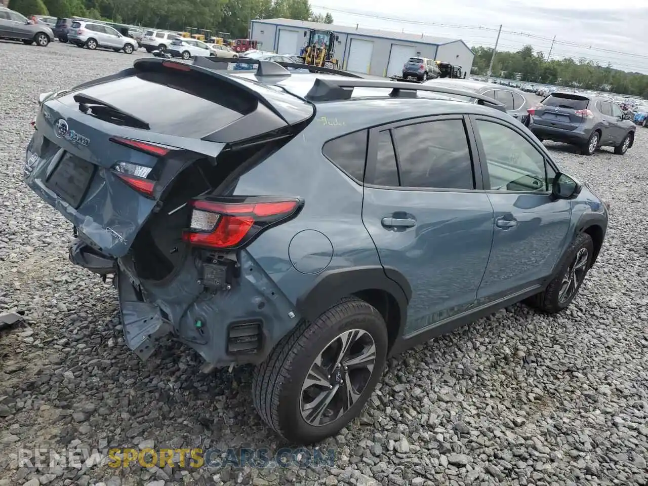 3 Фотография поврежденного автомобиля JF2GUADC3R8325710 SUBARU CROSSTREK 2024