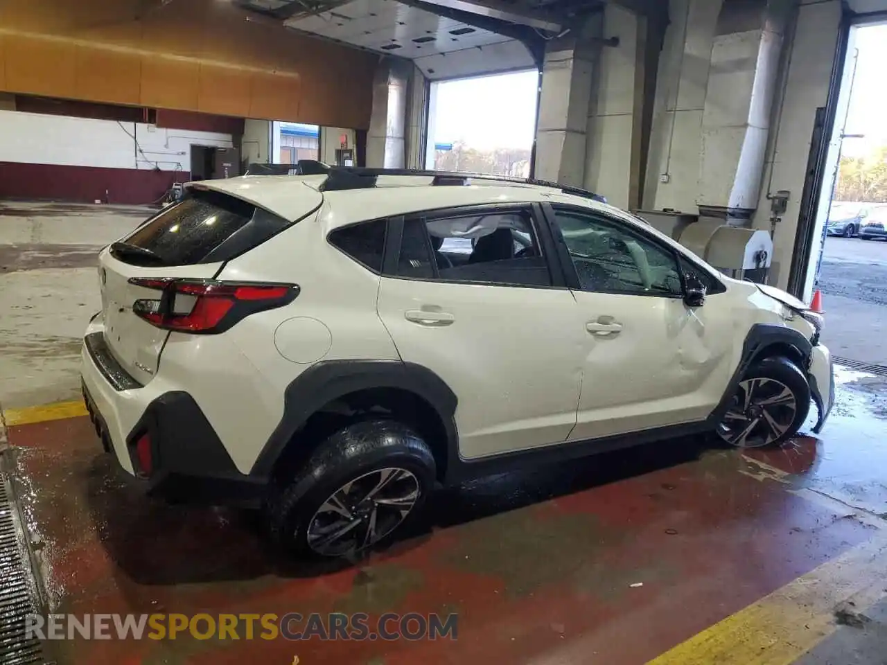 3 Фотография поврежденного автомобиля JF2GUADC5R8319178 SUBARU CROSSTREK 2024