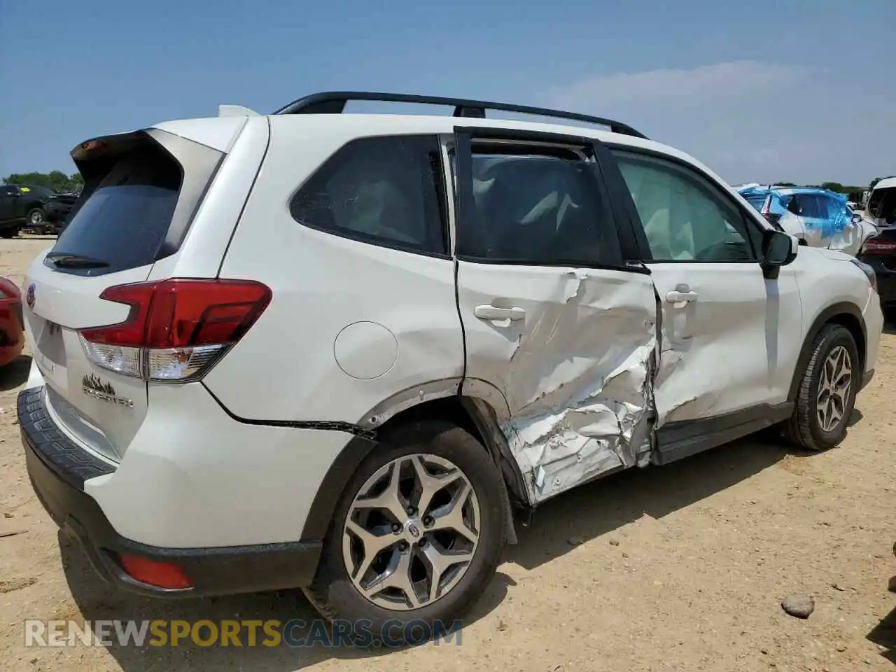 3 Photograph of a damaged car JF2SKAEC7KH518012 SUBARU FORESTER 2019