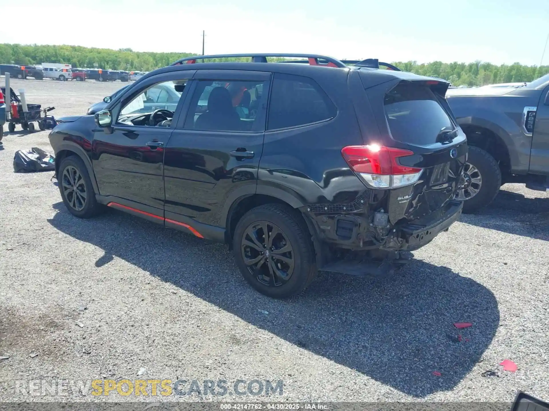 3 Фотография поврежденного автомобиля JF2SKAPC1KH418436 SUBARU FORESTER 2019
