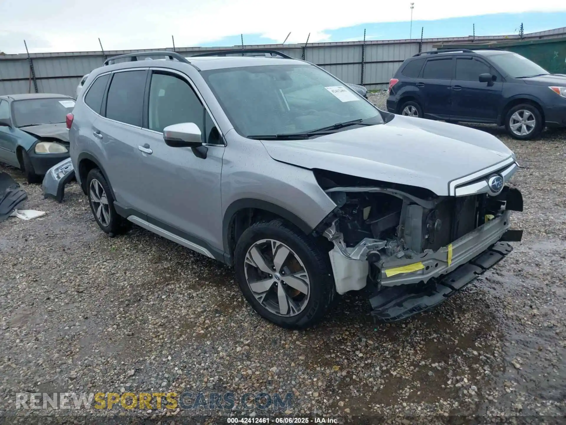 1 Photograph of a damaged car JF2SKAWC0KH401242 SUBARU FORESTER 2019