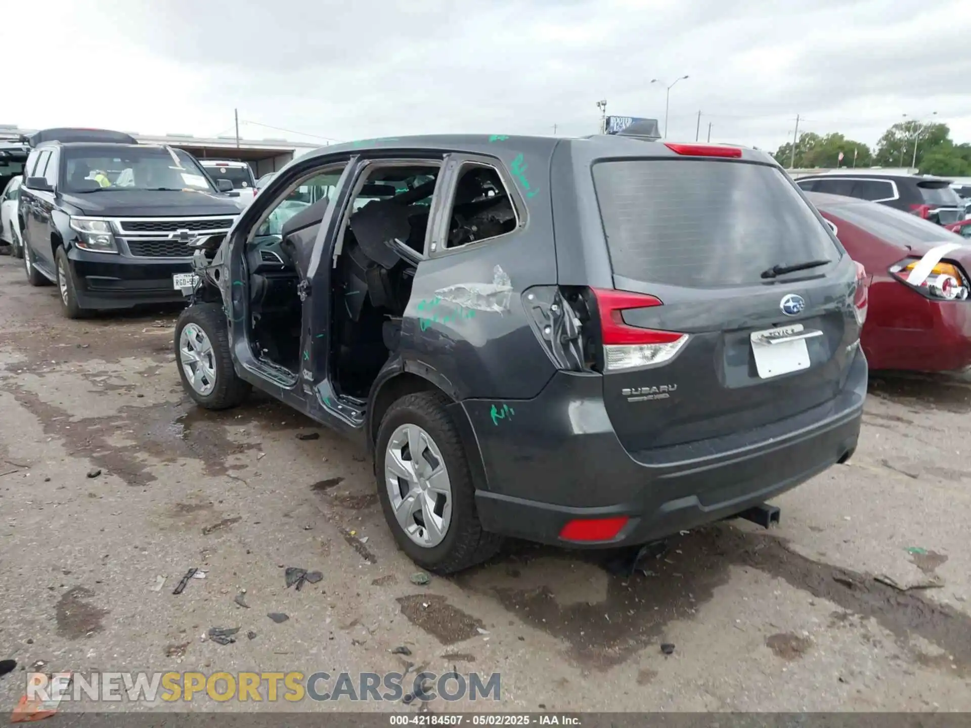 3 Photograph of a damaged car JF2SKAAC3LH459385 SUBARU FORESTER 2020