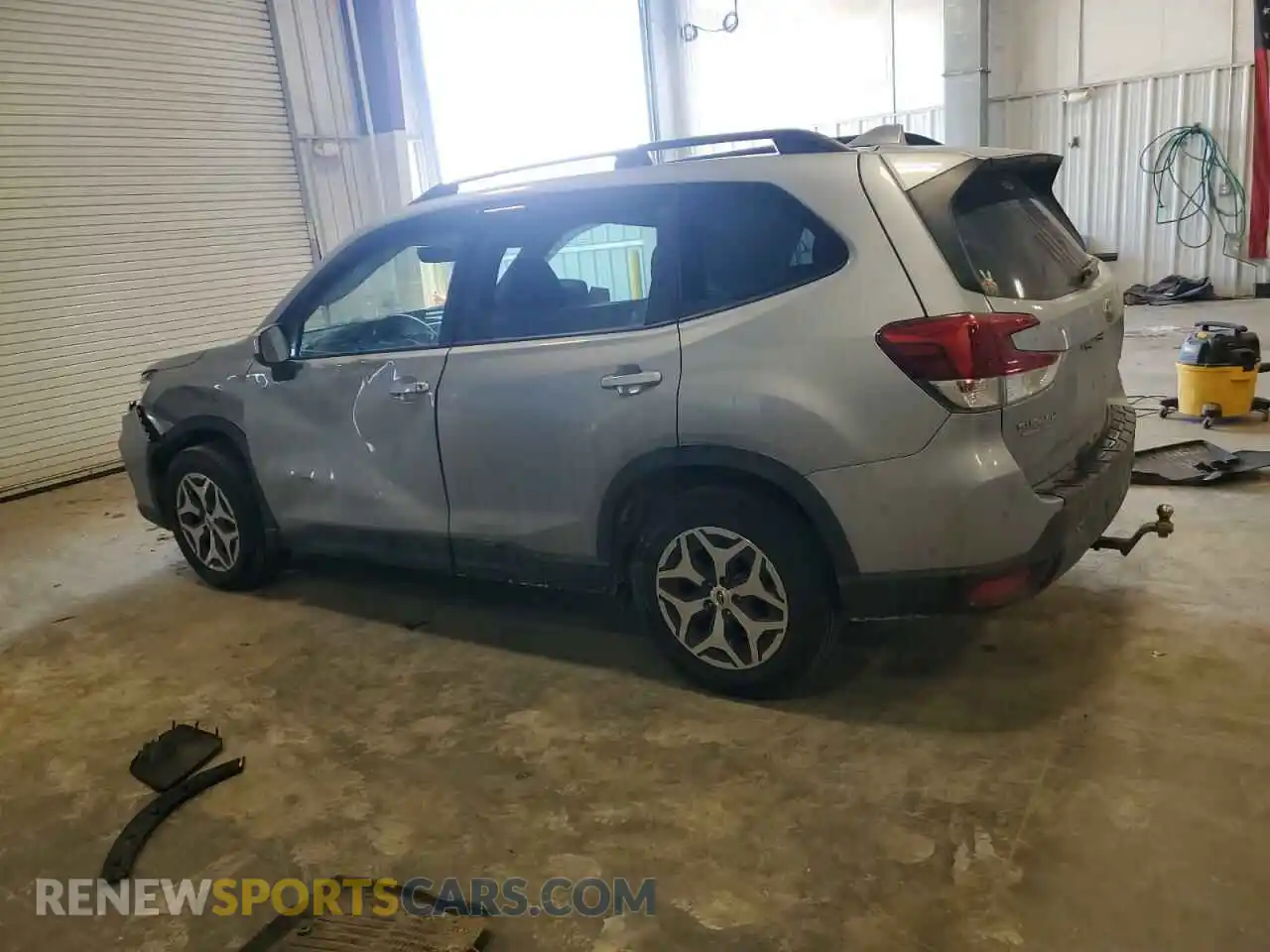 2 Photograph of a damaged car JF2SKAGC5LH608824 SUBARU FORESTER 2020