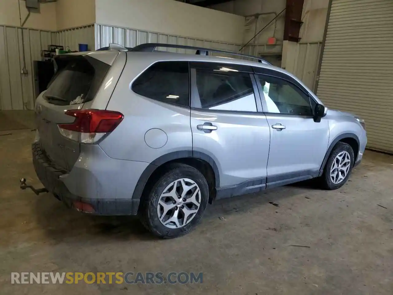 3 Photograph of a damaged car JF2SKAGC5LH608824 SUBARU FORESTER 2020