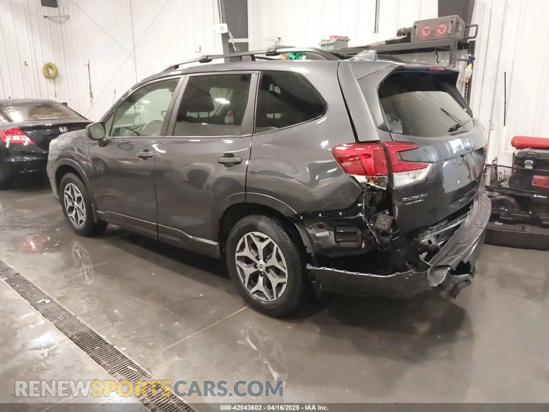 3 fotografías del automóvil dañado JF2SKAJC0LH485541 SUBARU FORESTER 2020