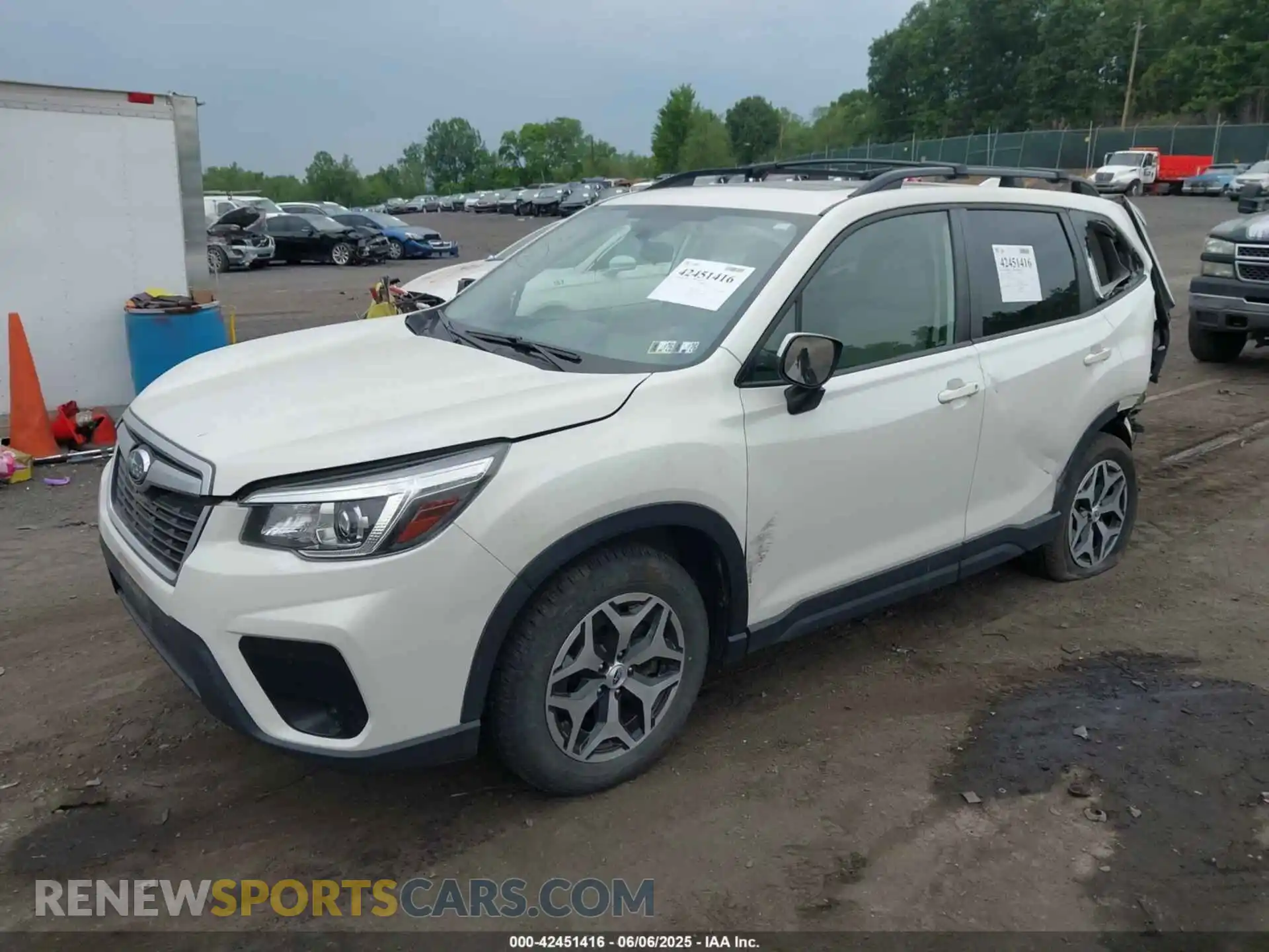 2 Photograph of a damaged car JF2SKAJC2LH607154 SUBARU FORESTER 2020