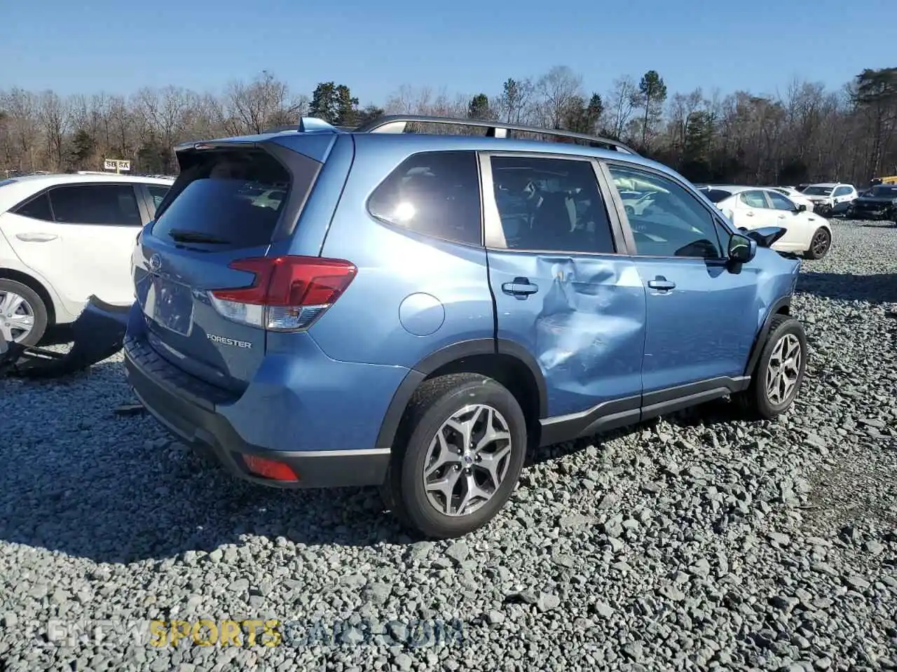 3 Photograph of a damaged car JF2SKAJC4LH513440 SUBARU FORESTER 2020