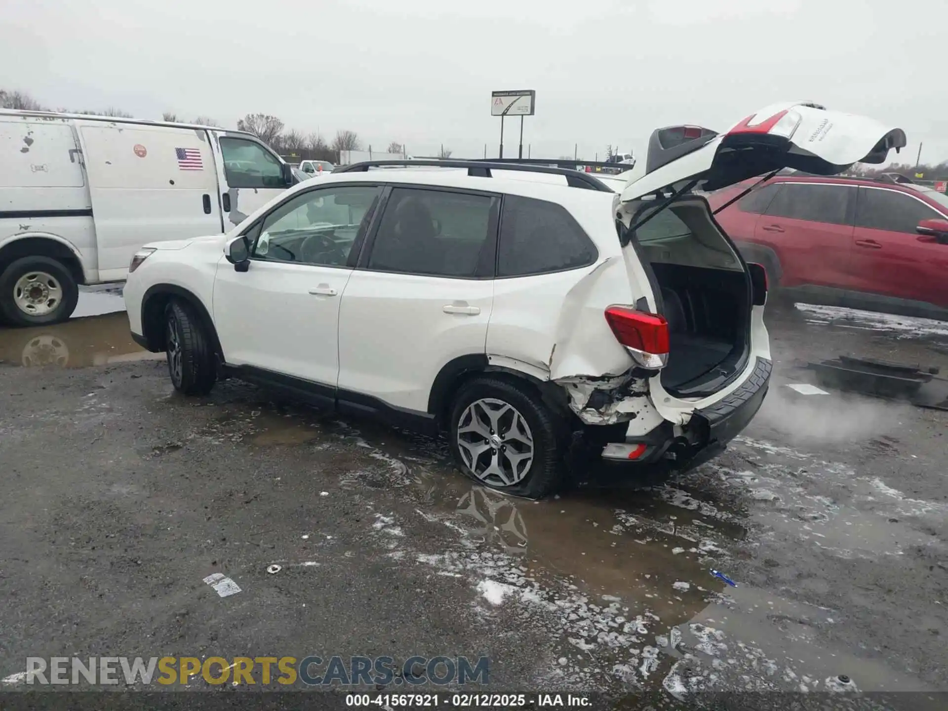 3 Photograph of a damaged car JF2SKAJC8LH439889 SUBARU FORESTER 2020