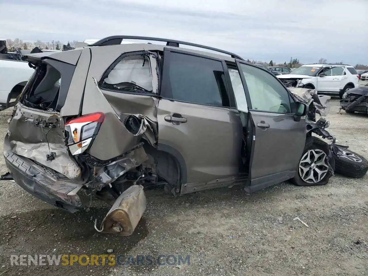 3 Photograph of a damaged car JF2SKAJCXLH430532 SUBARU FORESTER 2020