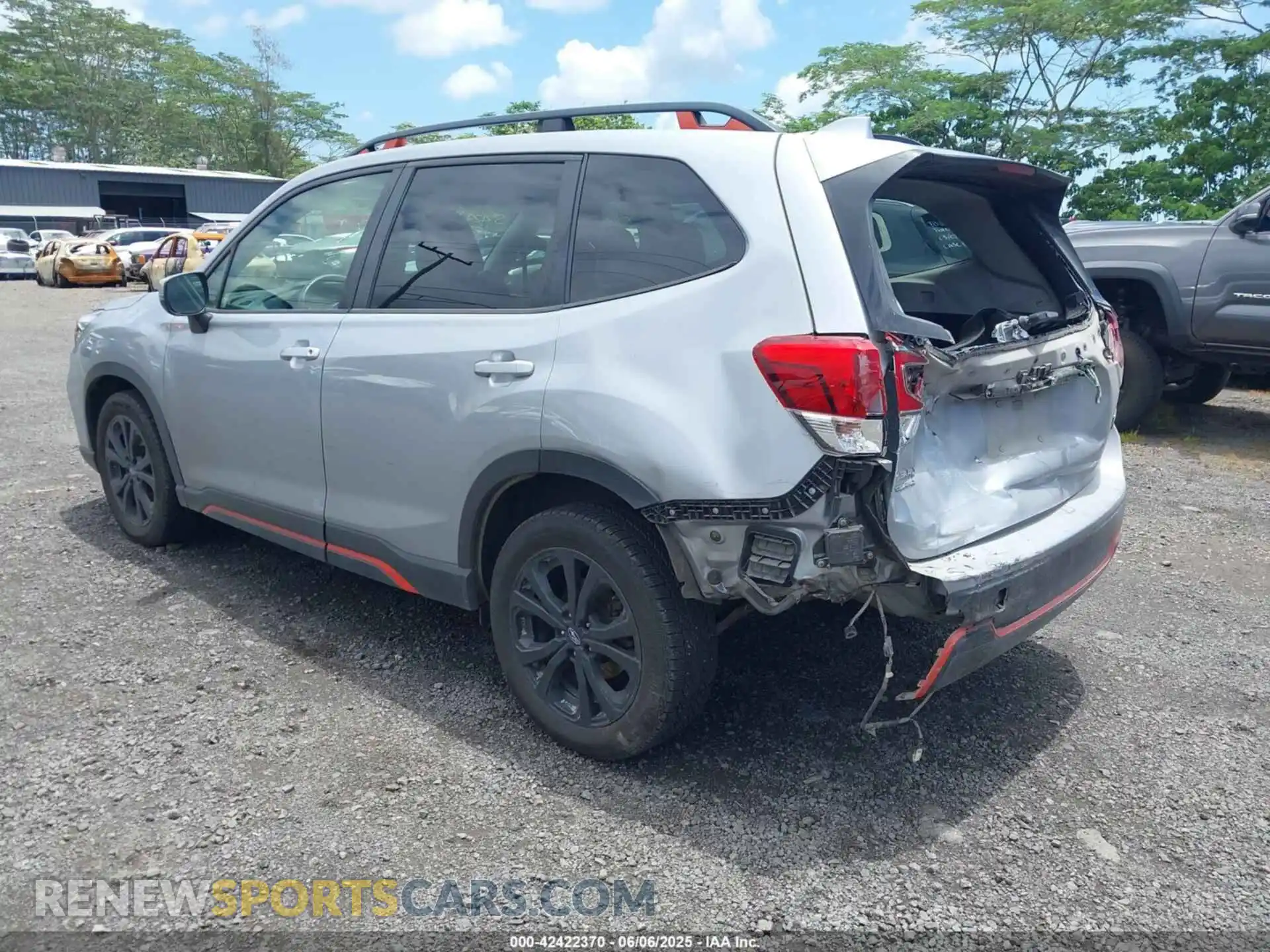 3 Photograph of a damaged car JF2SKARC0LH498049 SUBARU FORESTER 2020