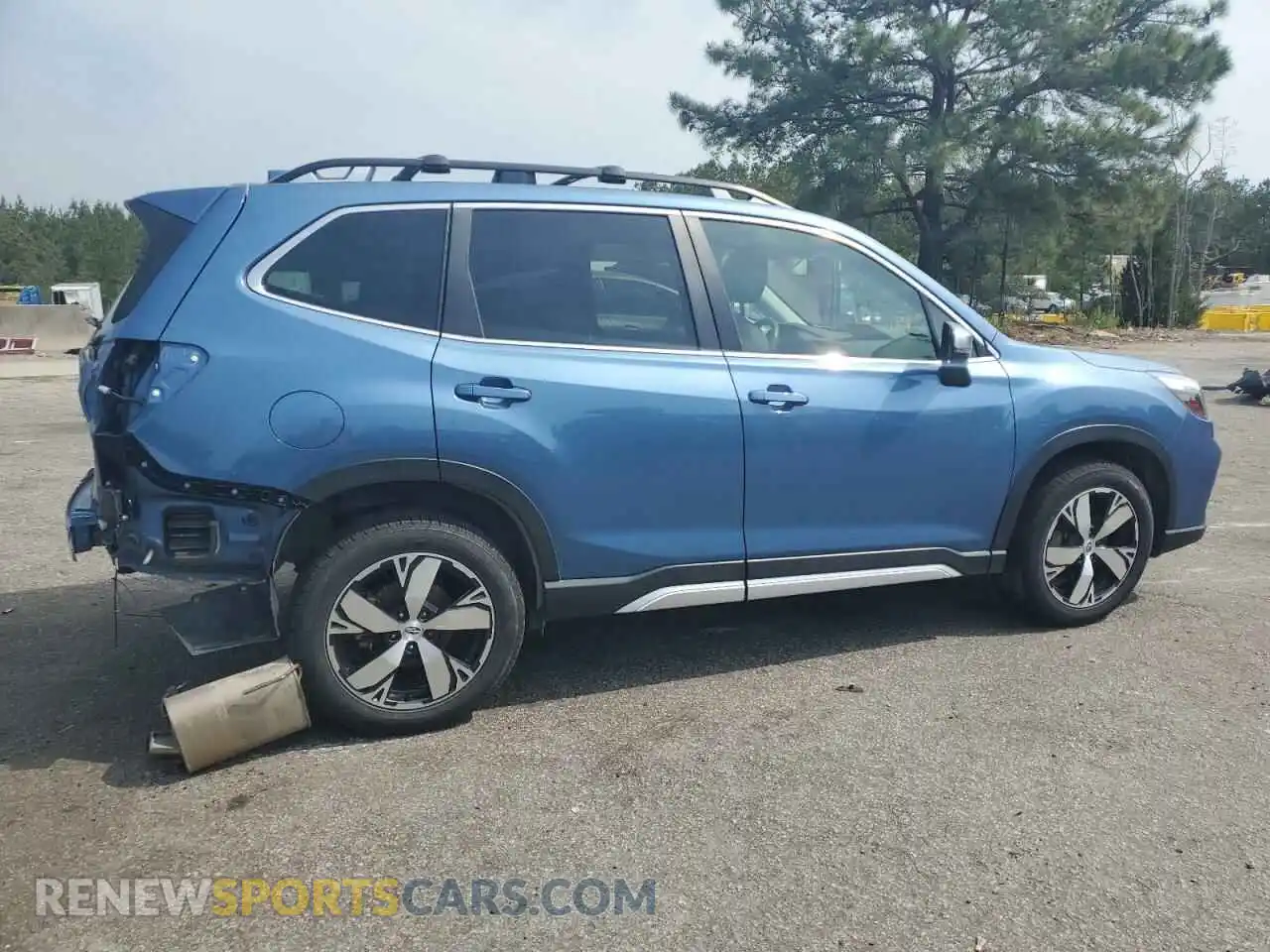 3 Photograph of a damaged car JF2SKAXC0LH551173 SUBARU FORESTER 2020