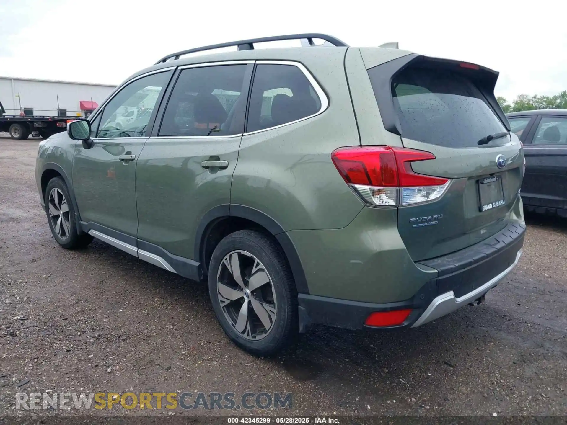 3 Photograph of a damaged car JF2SKAXC1LH600381 SUBARU FORESTER 2020