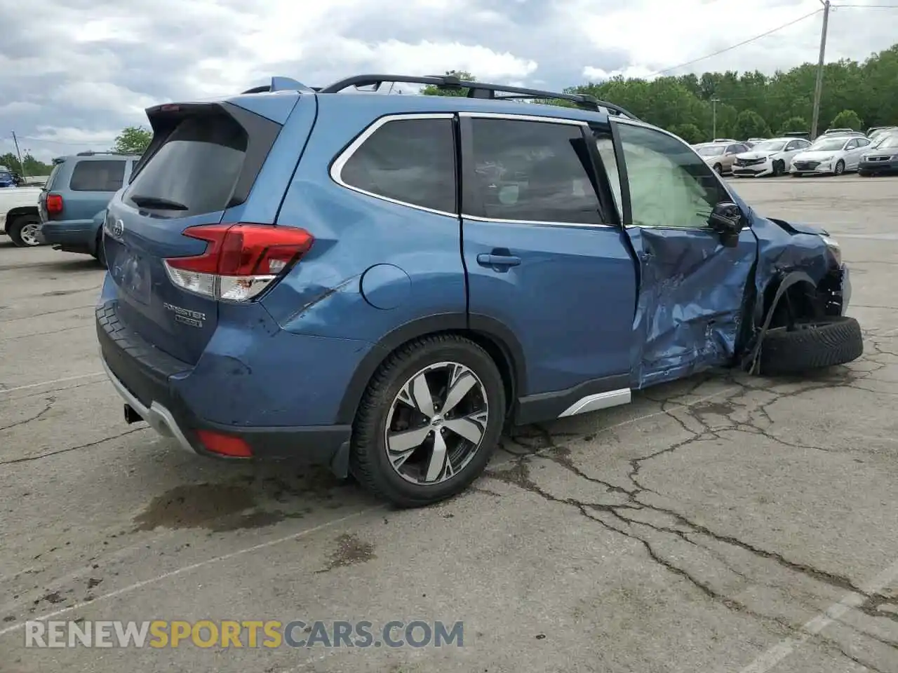 3 Photograph of a damaged car JF2SKAXC3LH564001 SUBARU FORESTER 2020
