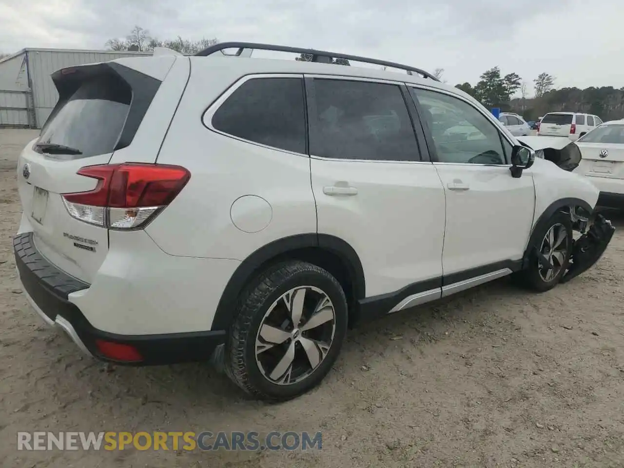 3 fotografías del automóvil dañado JF2SKAXC6LH525287 SUBARU FORESTER 2020