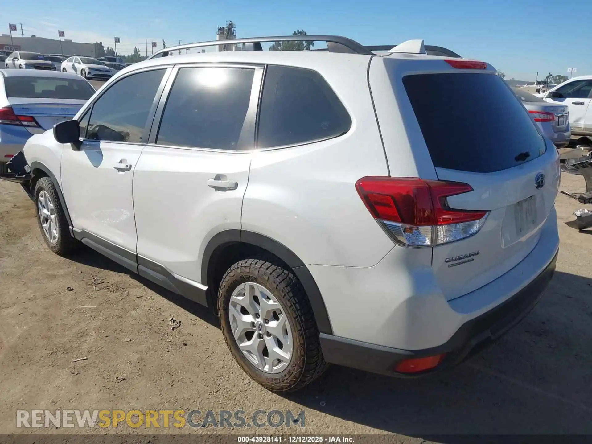 3 Photograph of a damaged car JF2SKADC2MH478264 SUBARU FORESTER 2021