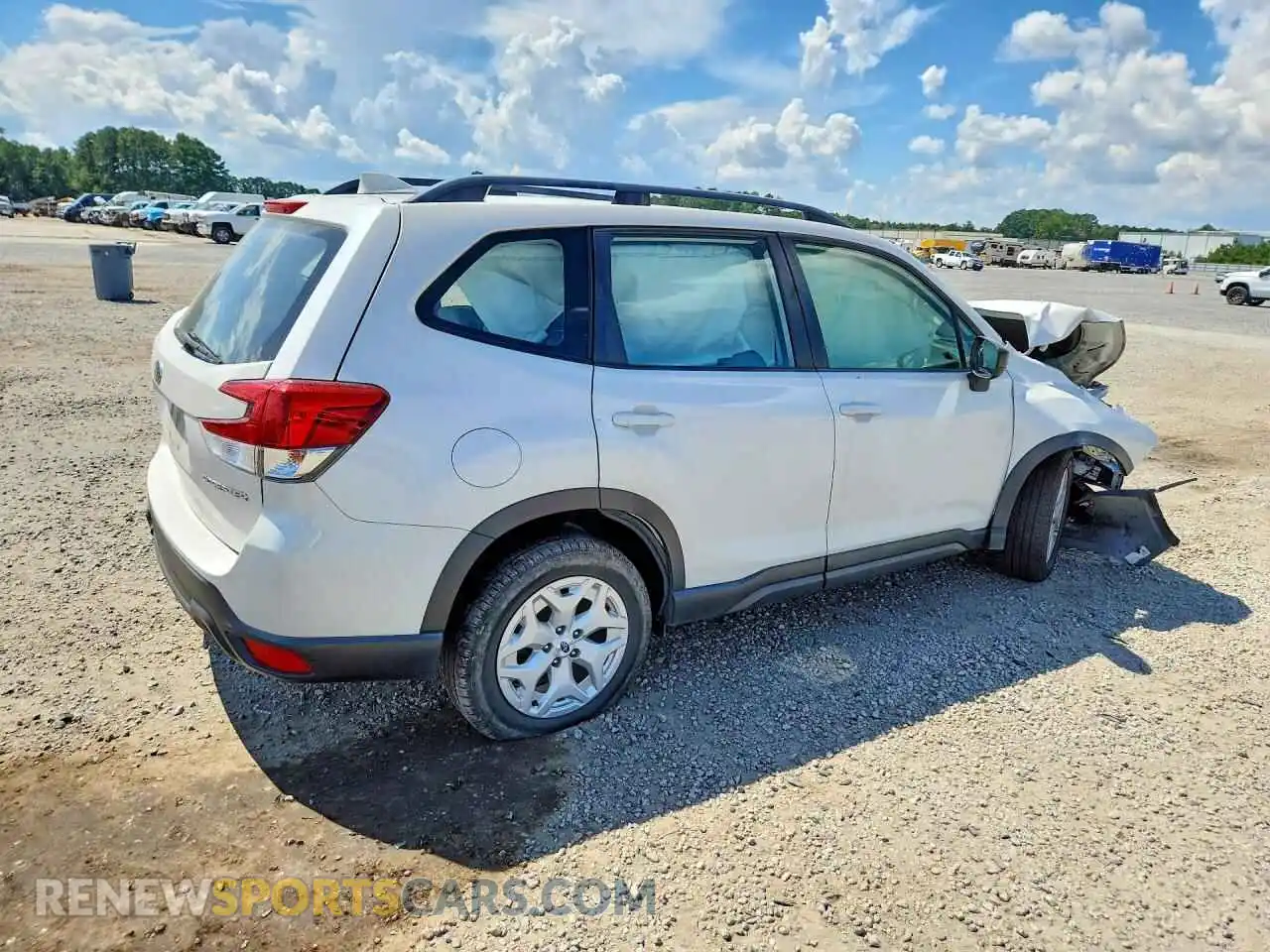 3 fotografías del automóvil dañado JF2SKADC3MH410992 SUBARU FORESTER 2021