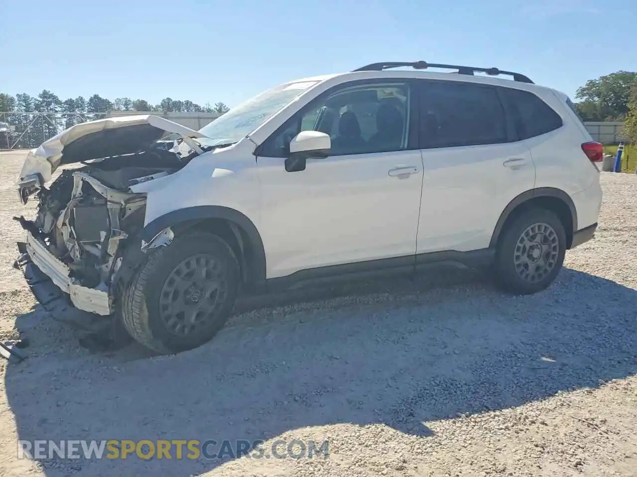 1 Photograph of a damaged car JF2SKAFC0MH472301 SUBARU FORESTER 2021