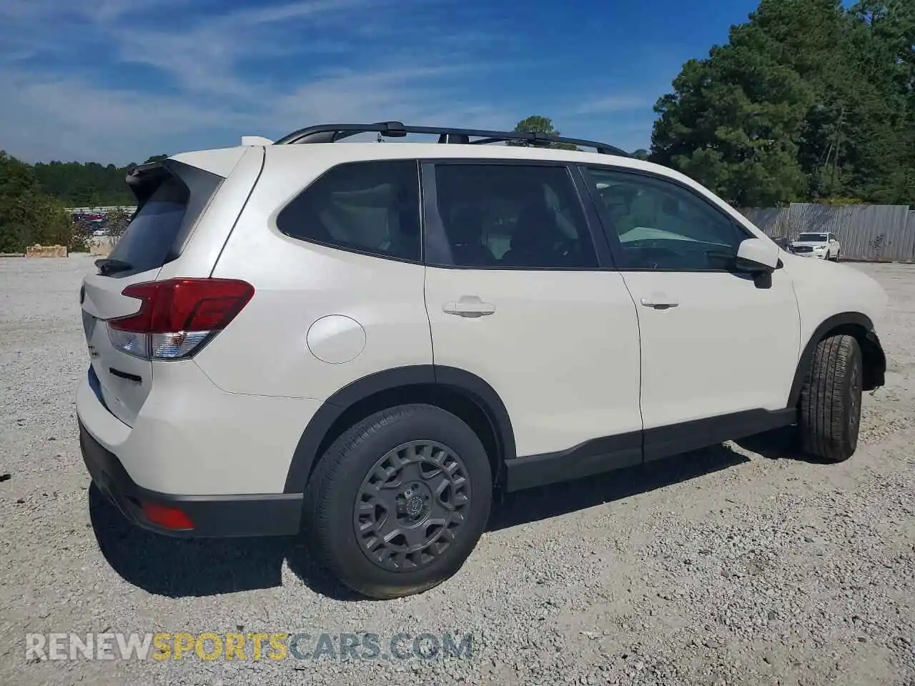 3 Photograph of a damaged car JF2SKAFC0MH472301 SUBARU FORESTER 2021