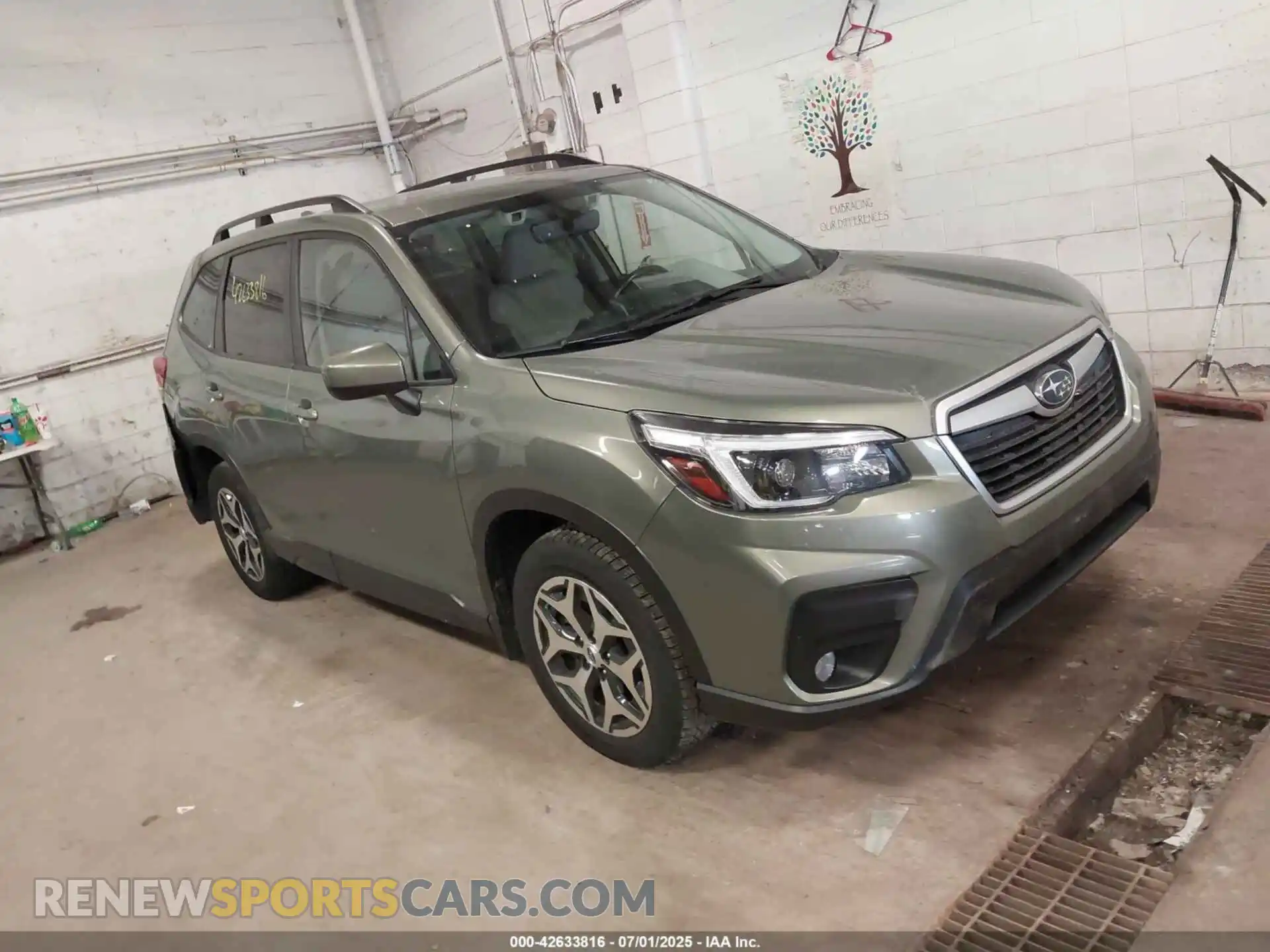 1 Photograph of a damaged car JF2SKAFC1MH542369 SUBARU FORESTER 2021