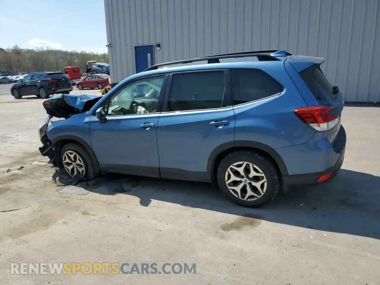 2 fotografías del automóvil dañado JF2SKAFC2MH481193 SUBARU FORESTER 2021