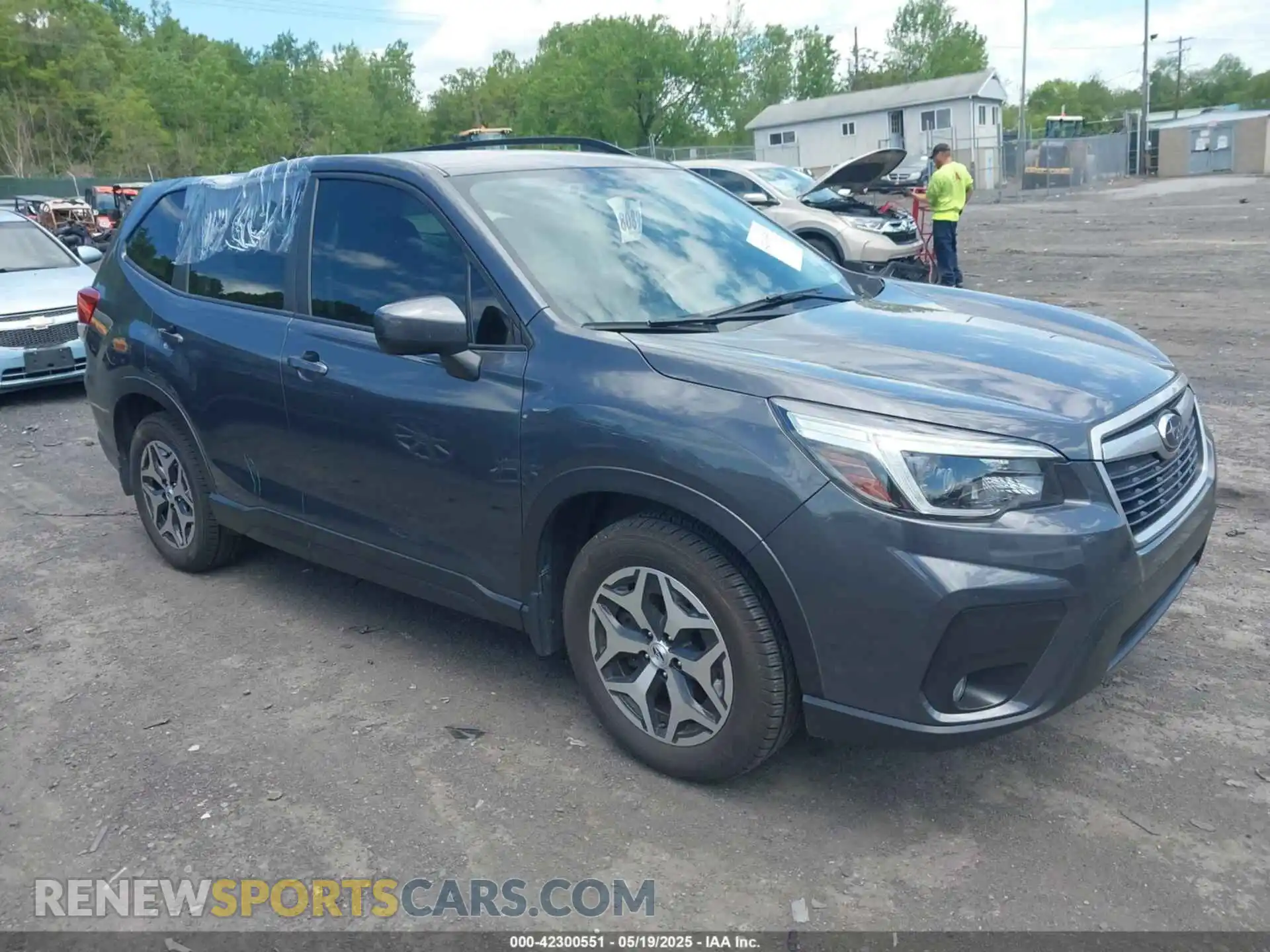 1 Photograph of a damaged car JF2SKAFC2MH584758 SUBARU FORESTER 2021
