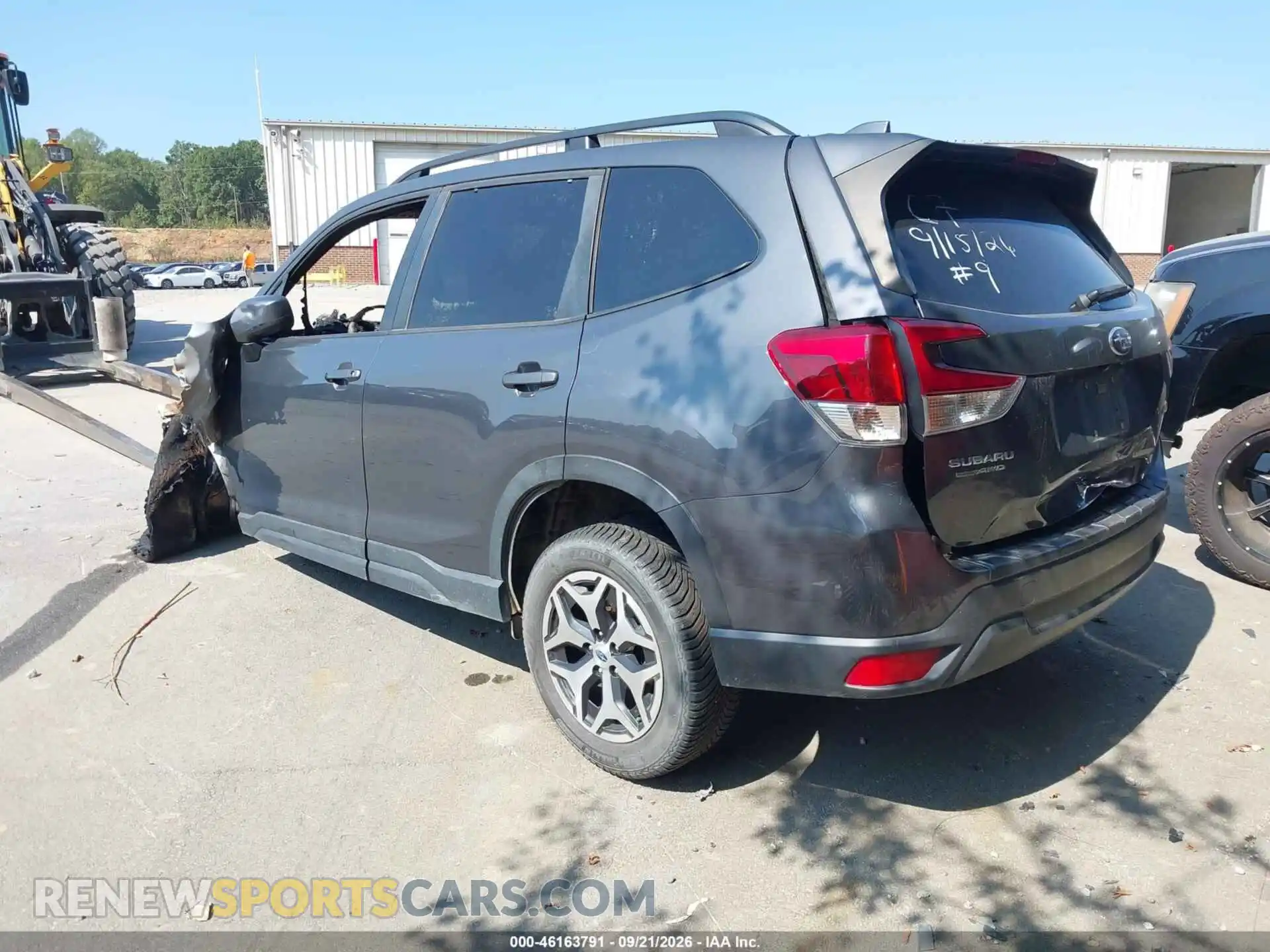 3 fotografías del automóvil dañado JF2SKAFC4MH416670 SUBARU FORESTER 2021