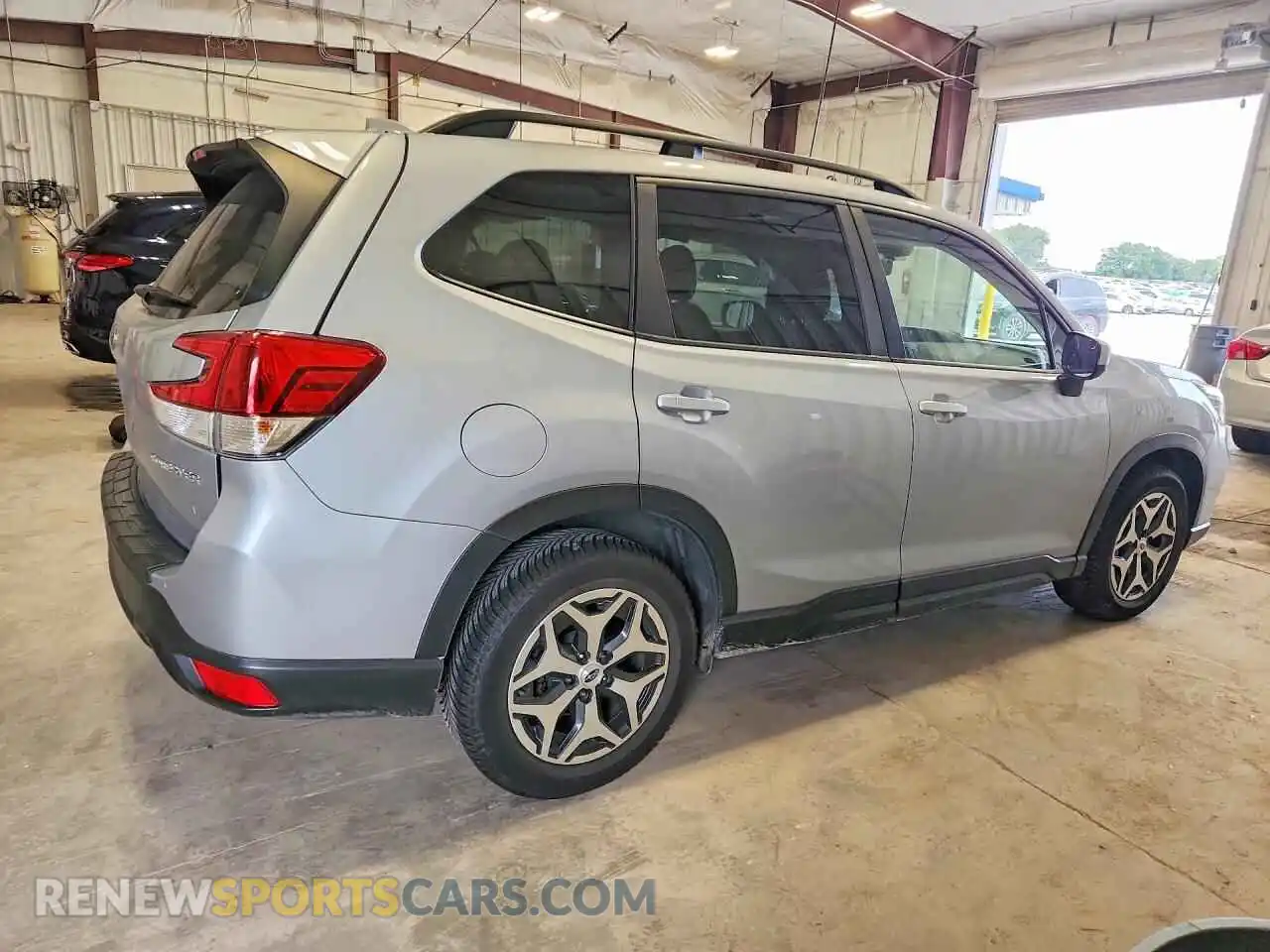 3 Photograph of a damaged car JF2SKAFC4MH491661 SUBARU FORESTER 2021