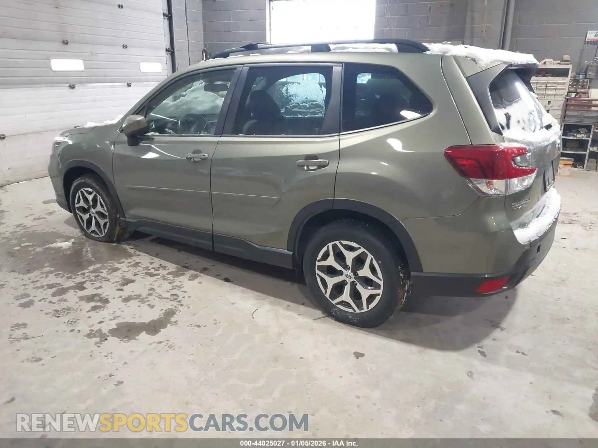 3 Photograph of a damaged car JF2SKAFC4MH493989 SUBARU FORESTER 2021