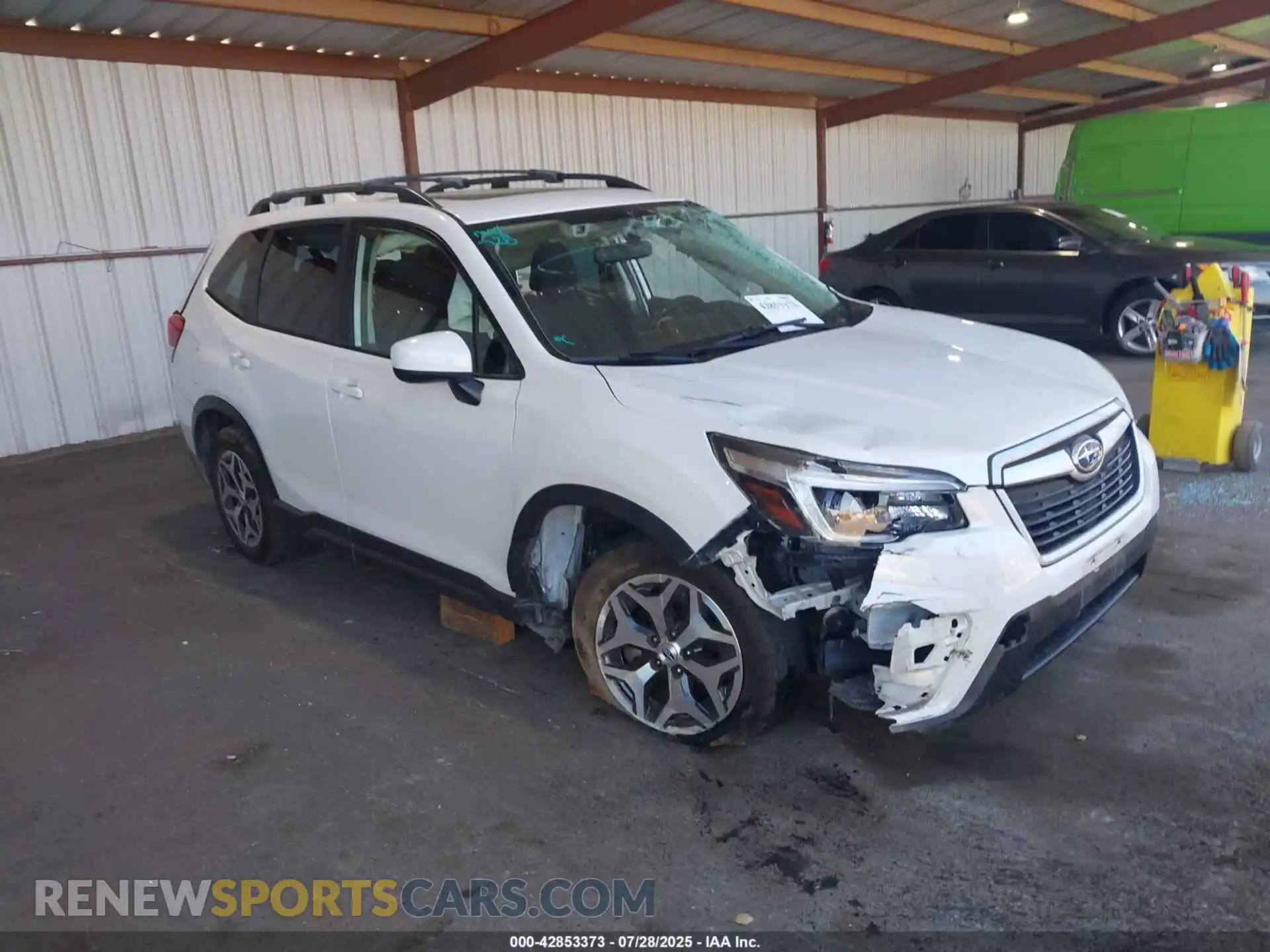 1 Photograph of a damaged car JF2SKAFC5MH459771 SUBARU FORESTER 2021