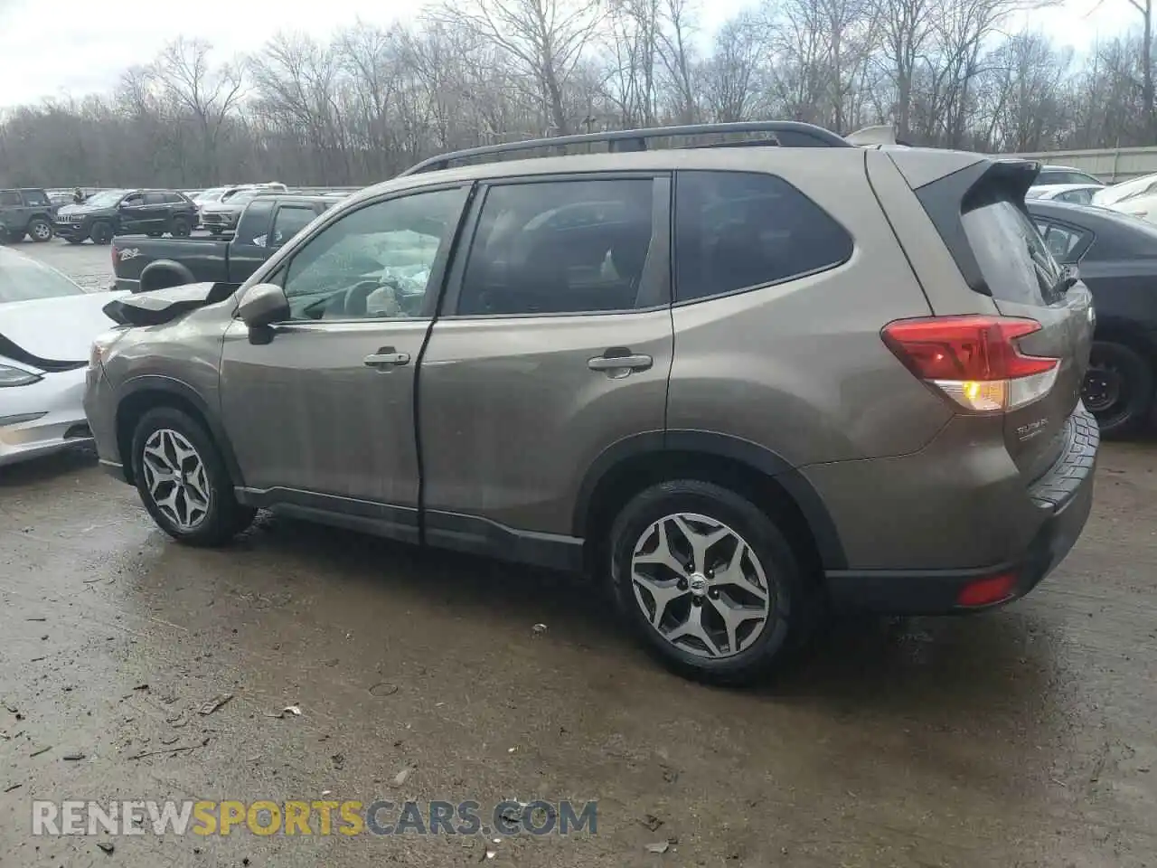 2 fotografías del automóvil dañado JF2SKAFC5MH466641 SUBARU FORESTER 2021