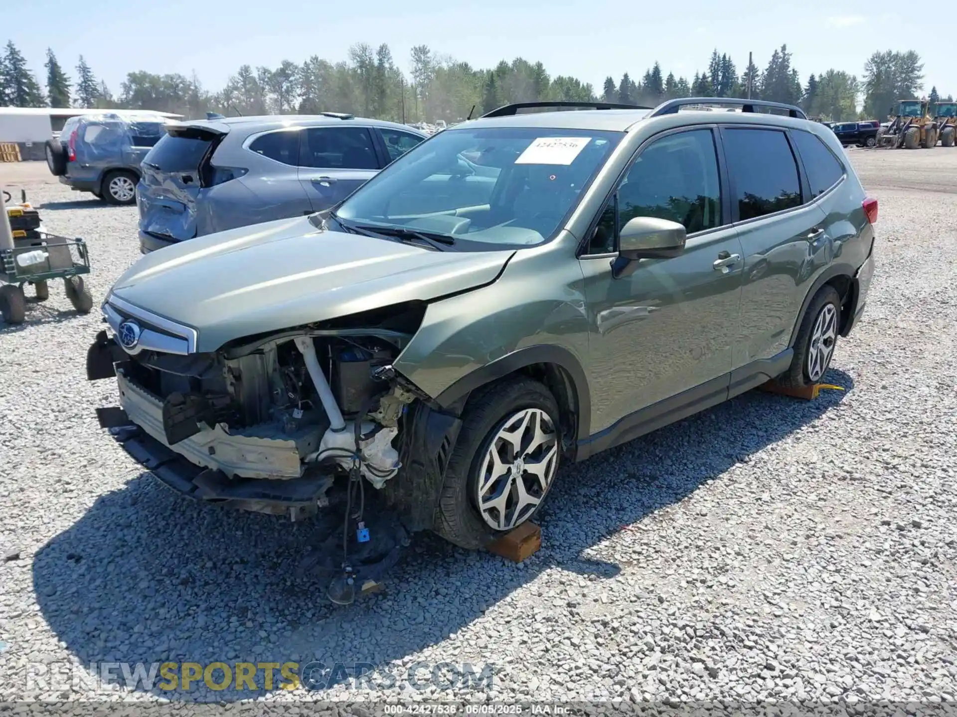 2 fotografías del automóvil dañado JF2SKAFC5MH550118 SUBARU FORESTER 2021