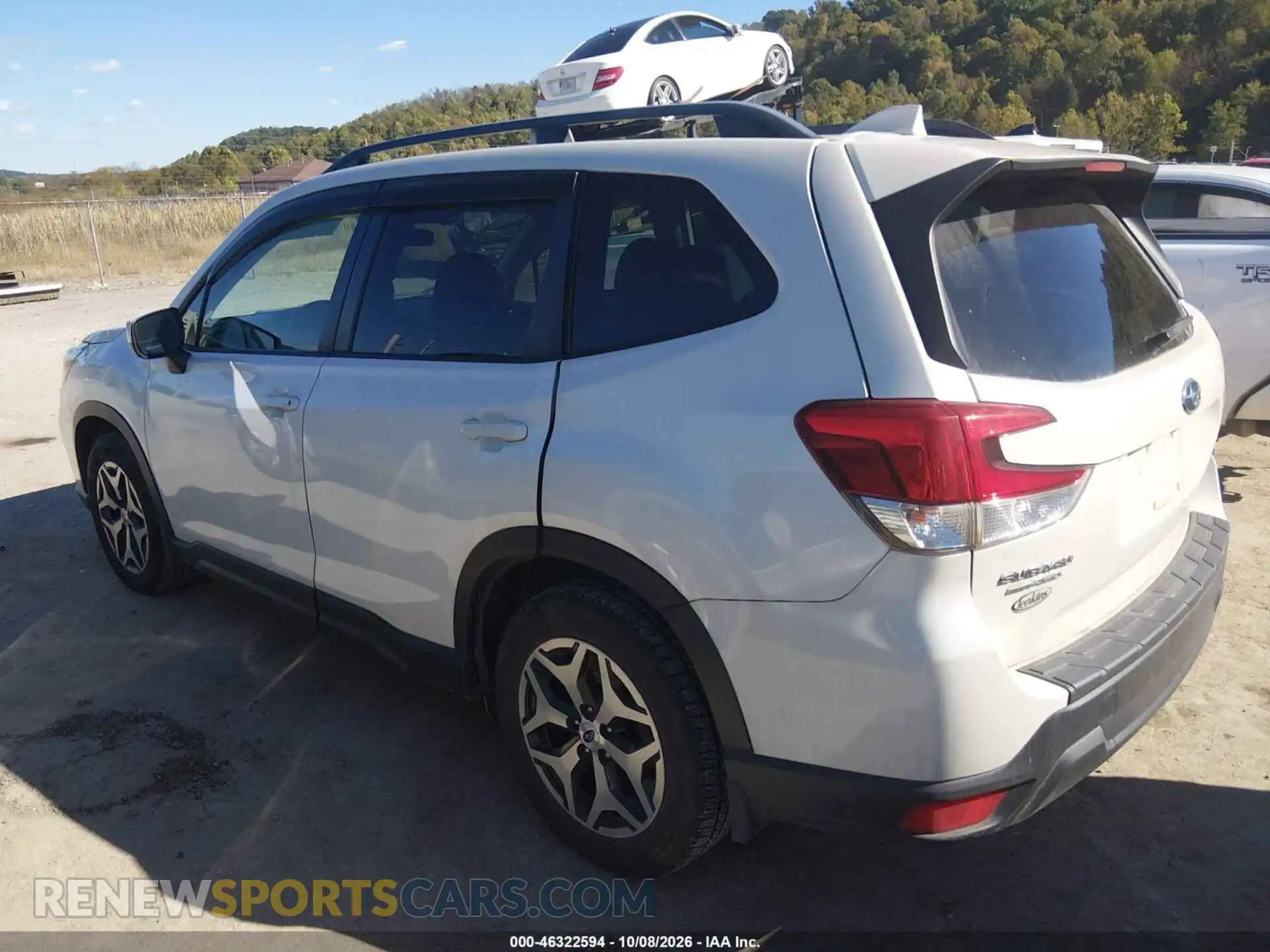 3 Фотография поврежденного автомобиля JF2SKAFC8MH415117 SUBARU FORESTER 2021