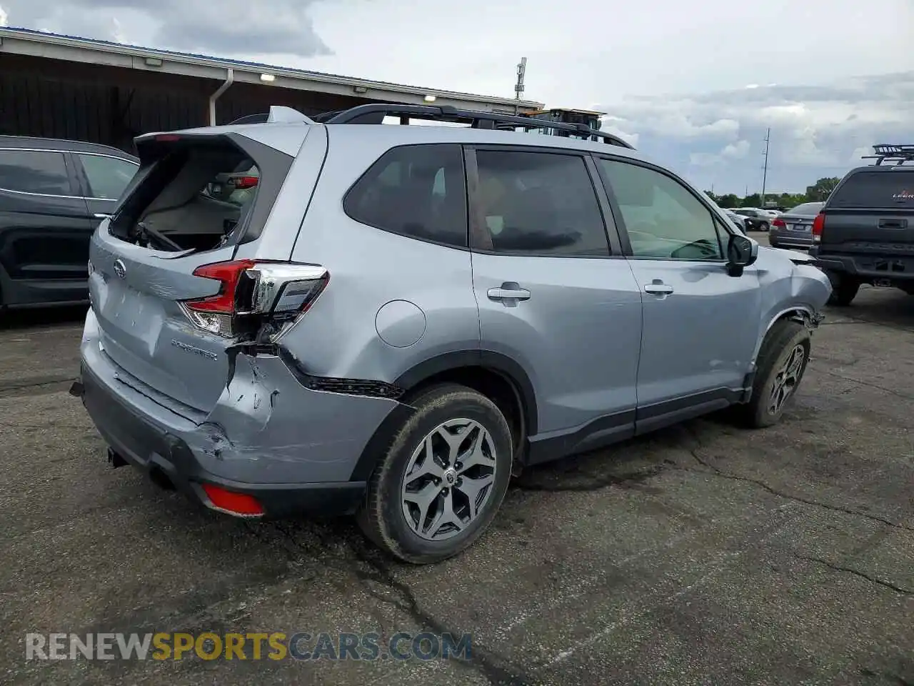 3 Photograph of a damaged car JF2SKAFC8MH459828 SUBARU FORESTER 2021