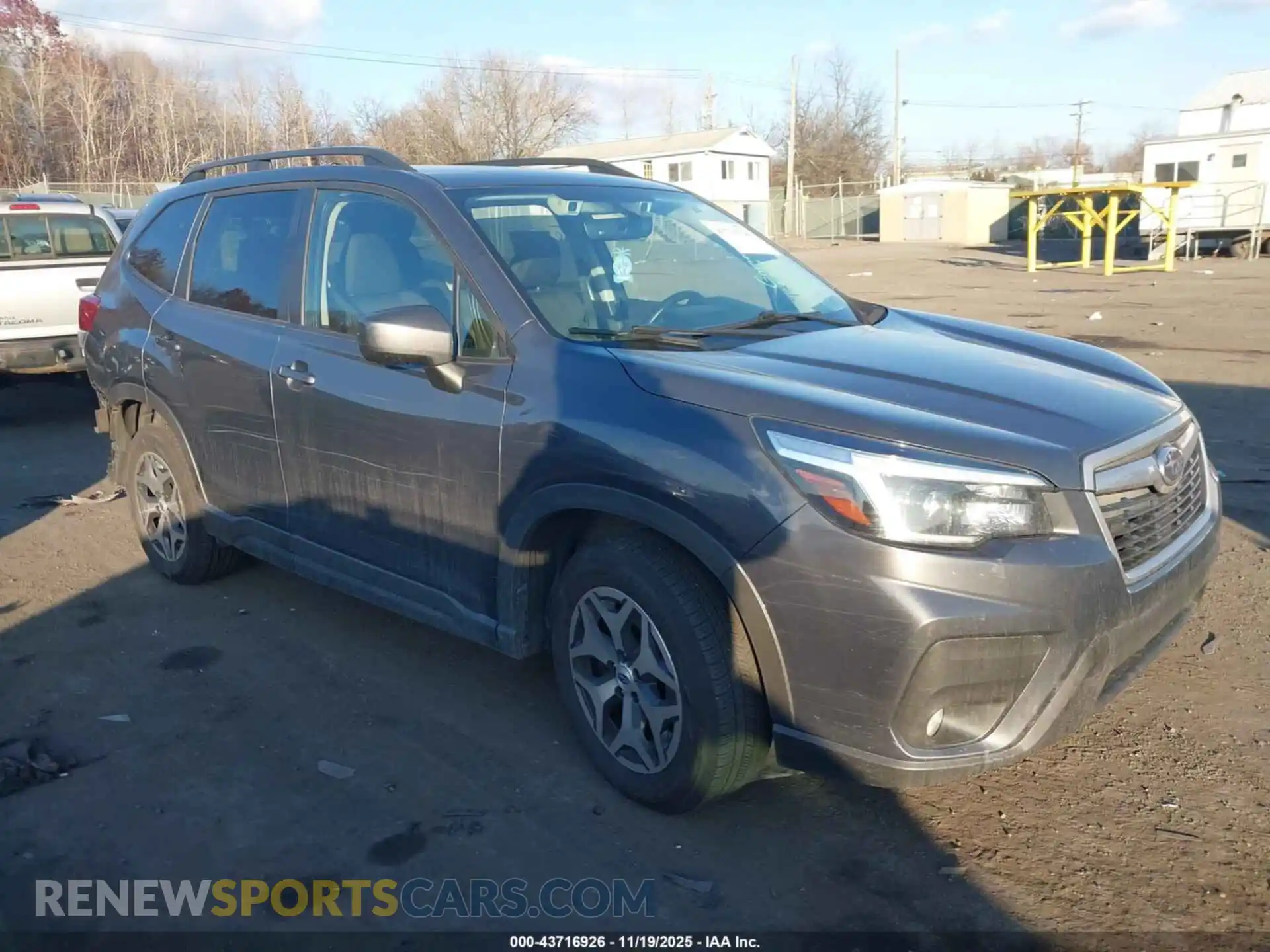 1 Photograph of a damaged car JF2SKAFC8MH568855 SUBARU FORESTER 2021