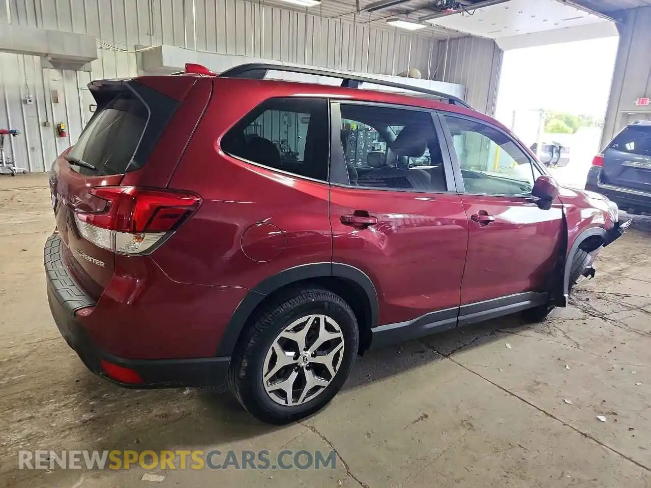 3 Фотография поврежденного автомобиля JF2SKAFC9MH423078 SUBARU FORESTER 2021