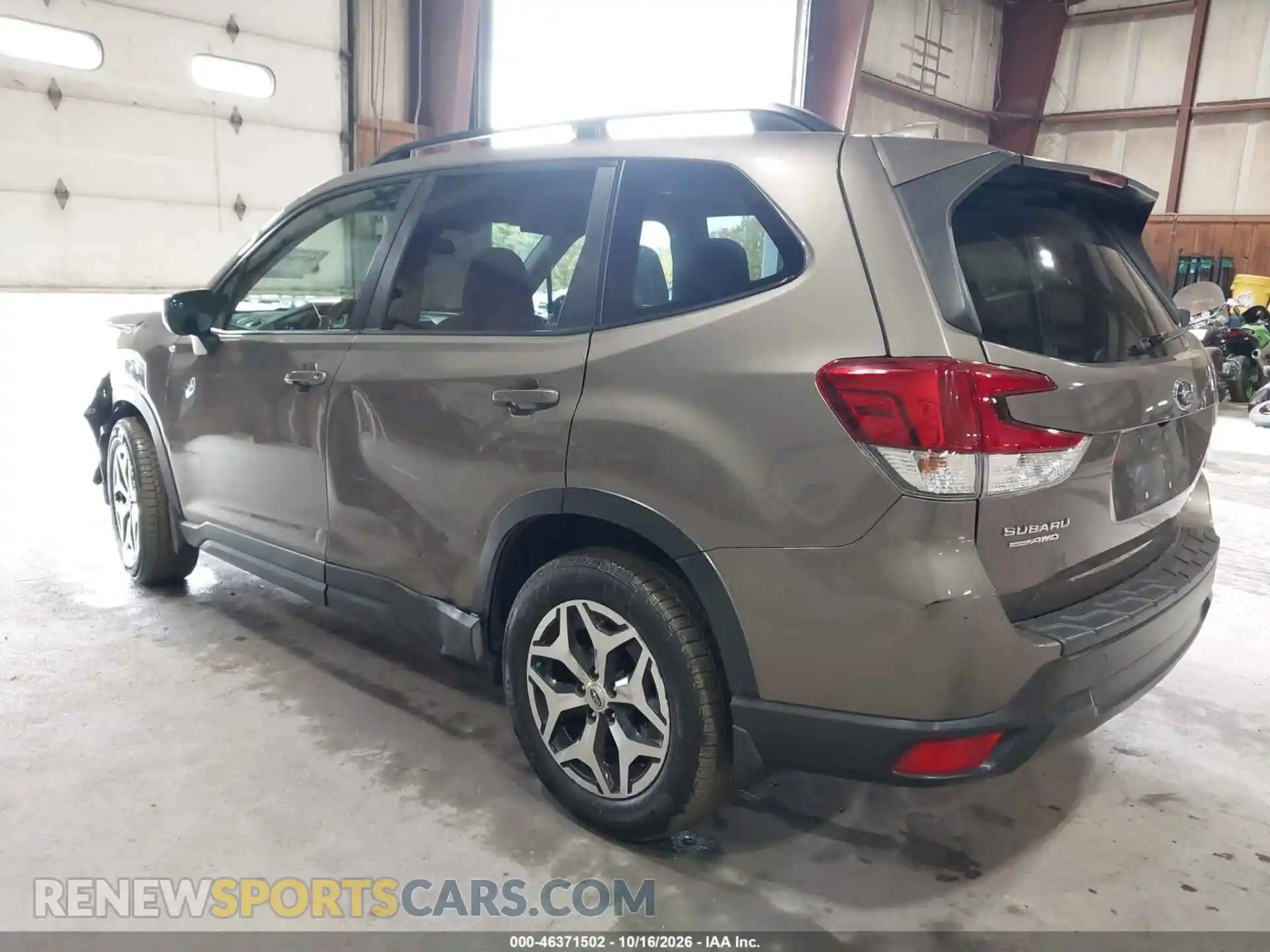 3 Фотография поврежденного автомобиля JF2SKAJC0MH440584 SUBARU FORESTER 2021