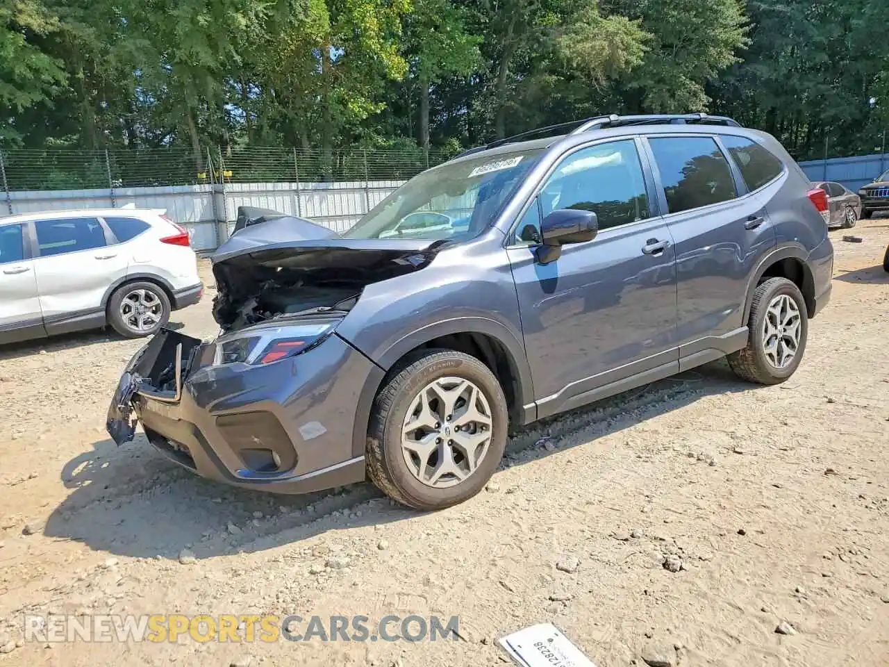 1 Фотография поврежденного автомобиля JF2SKAJC0MH570008 SUBARU FORESTER 2021