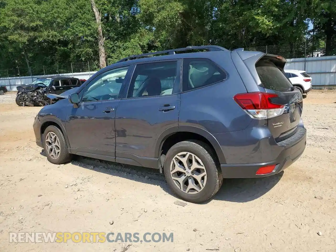 2 Фотография поврежденного автомобиля JF2SKAJC0MH570008 SUBARU FORESTER 2021