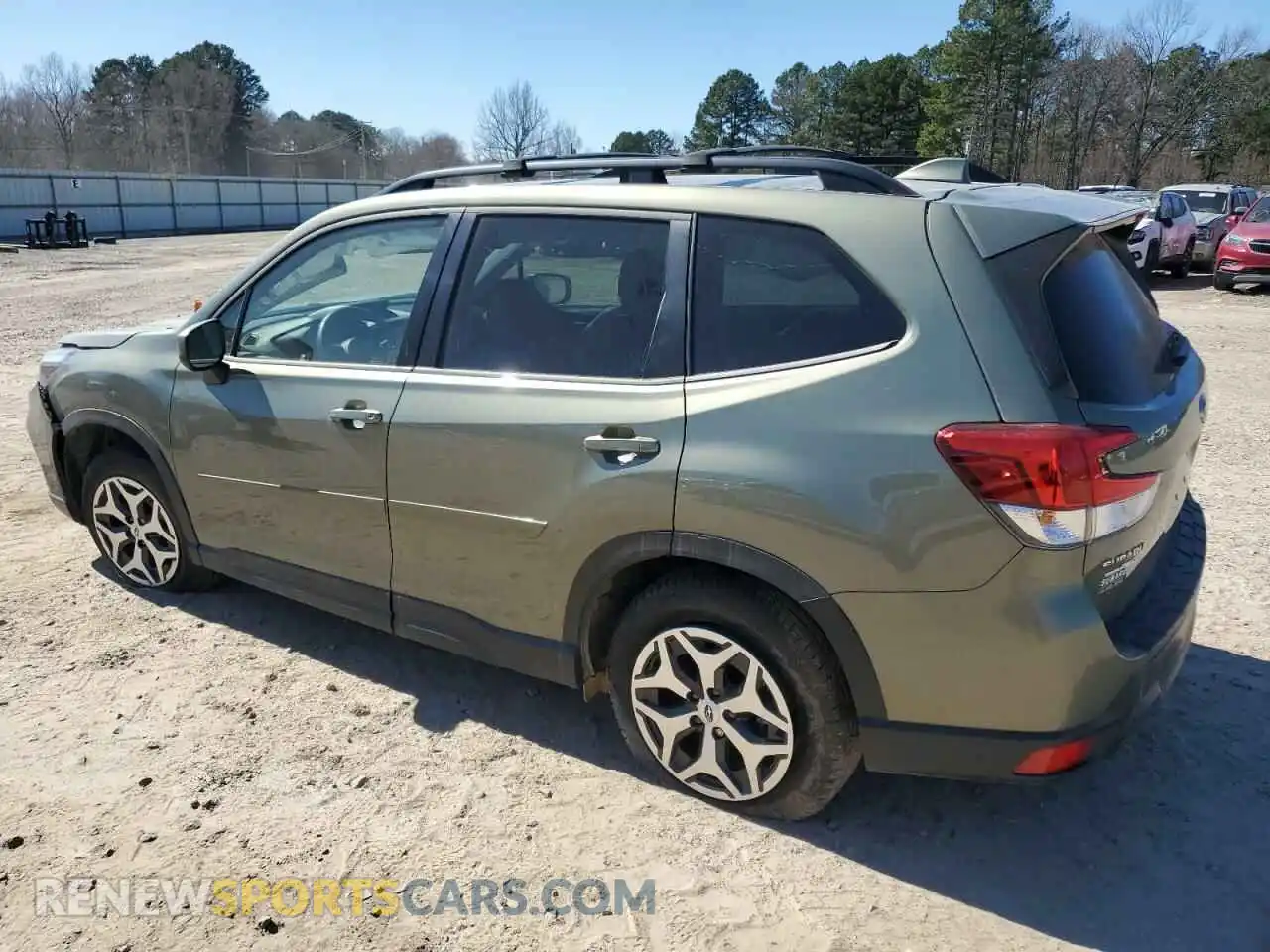 2 fotografías del automóvil dañado JF2SKAJC1MH511422 SUBARU FORESTER 2021