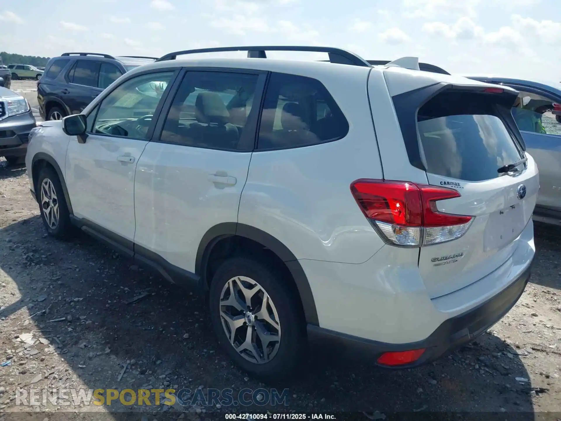 3 Photograph of a damaged car JF2SKAJC2MH430736 SUBARU FORESTER 2021