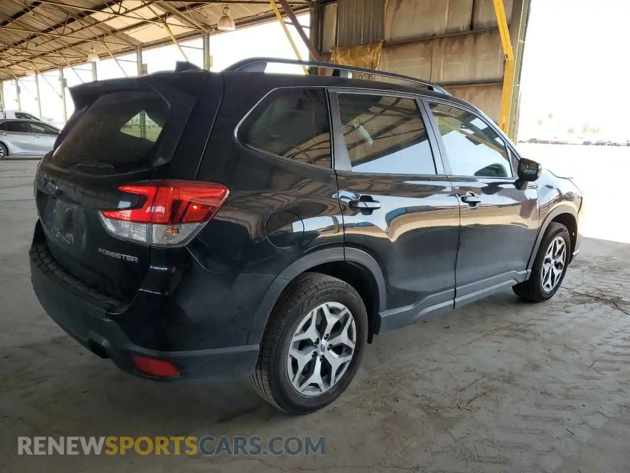 3 fotografías del automóvil dañado JF2SKAJC2MH485753 SUBARU FORESTER 2021