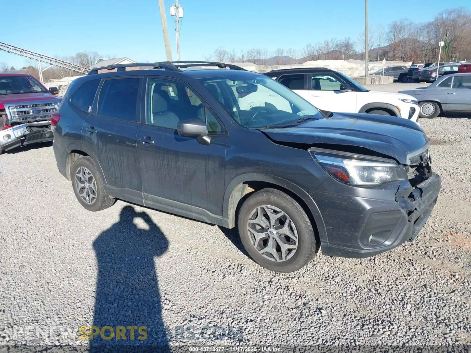 1 Photograph of a damaged car JF2SKAJC2MH555154 SUBARU FORESTER 2021