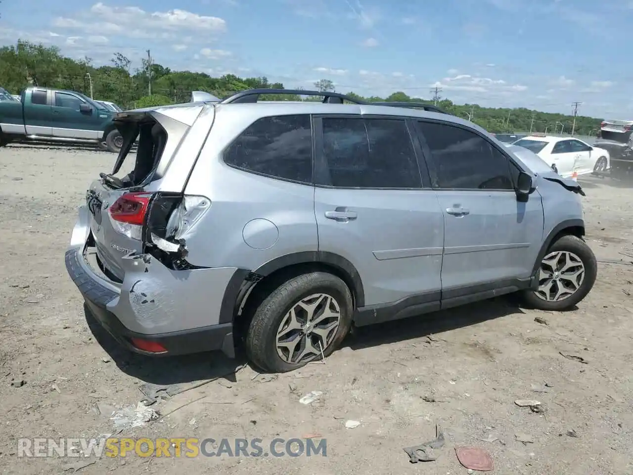 3 Photograph of a damaged car JF2SKAJC3MH592083 SUBARU FORESTER 2021