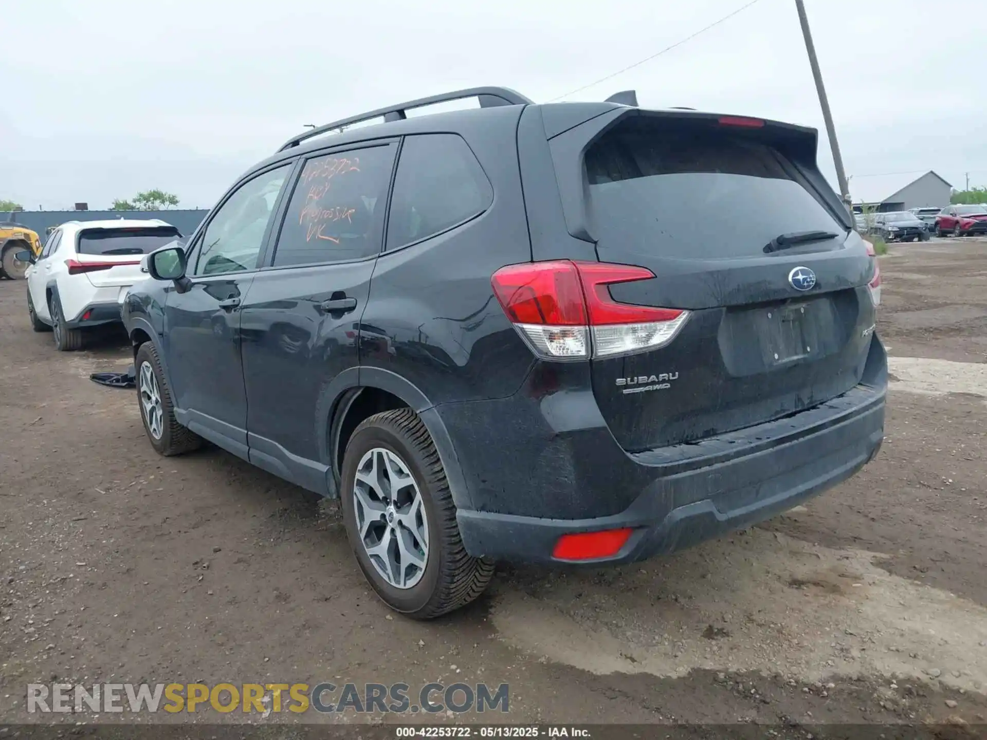 3 Photograph of a damaged car JF2SKAJC4MH469652 SUBARU FORESTER 2021