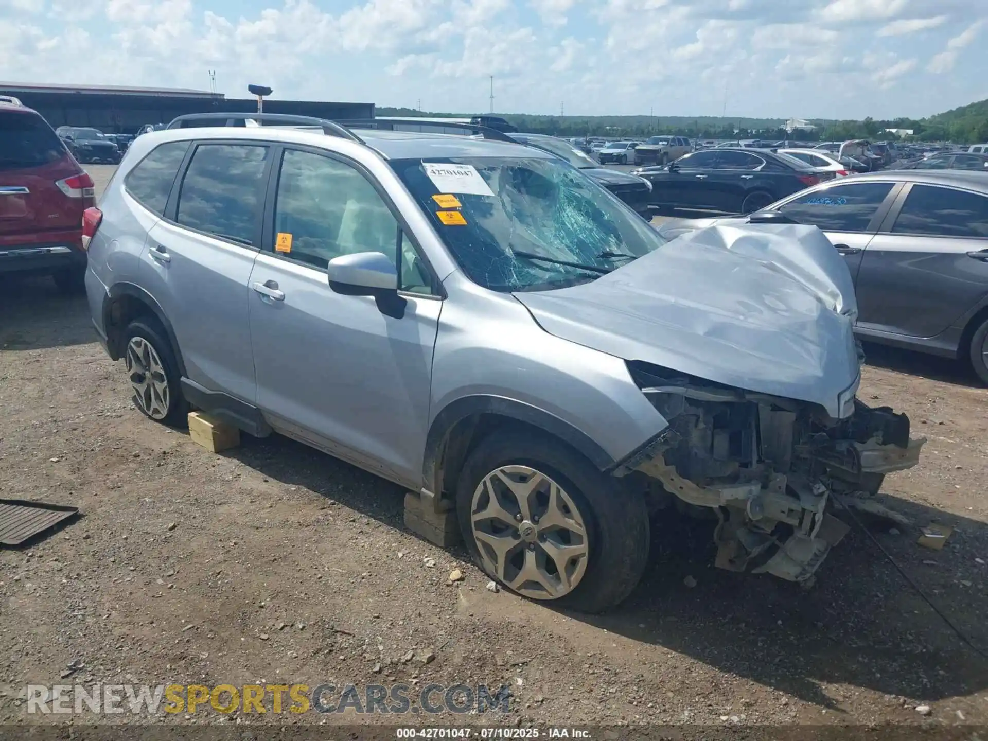 1 Photograph of a damaged car JF2SKAJC5MH476903 SUBARU FORESTER 2021