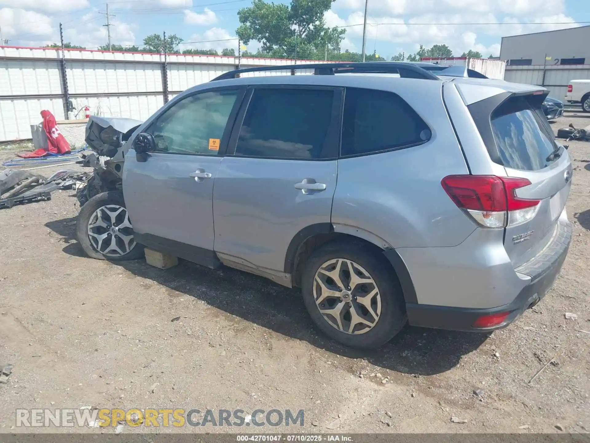 3 Photograph of a damaged car JF2SKAJC5MH476903 SUBARU FORESTER 2021