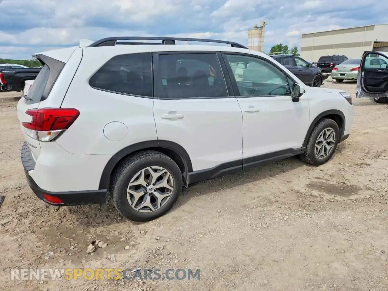 3 Photograph of a damaged car JF2SKAJC5MH506935 SUBARU FORESTER 2021