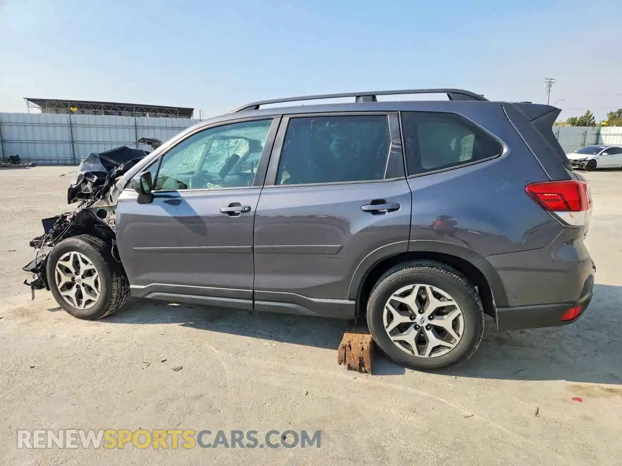 2 Photograph of a damaged car JF2SKAJC5MH542401 SUBARU FORESTER 2021